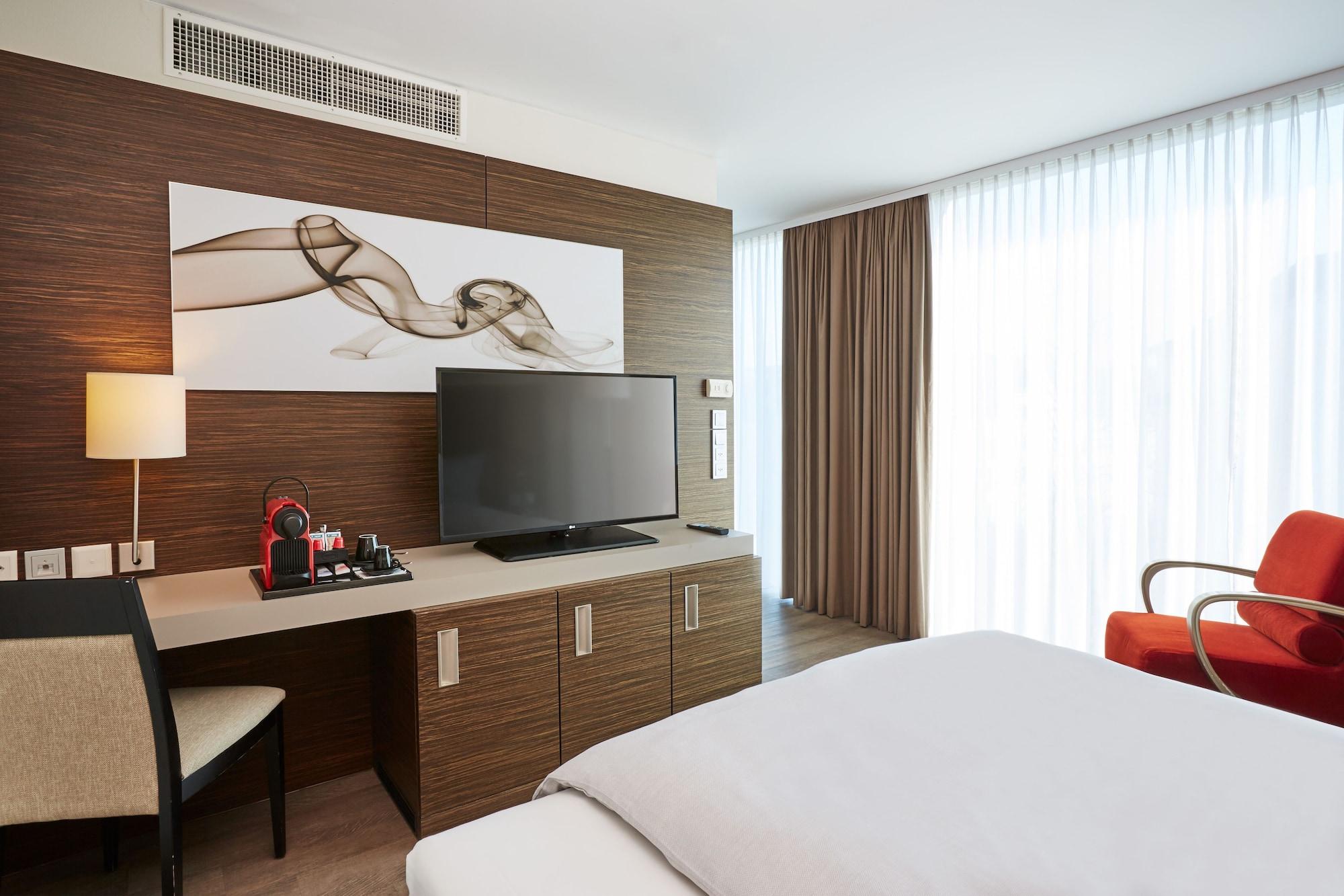 H4 Hotel Solothurn Bagian luar foto